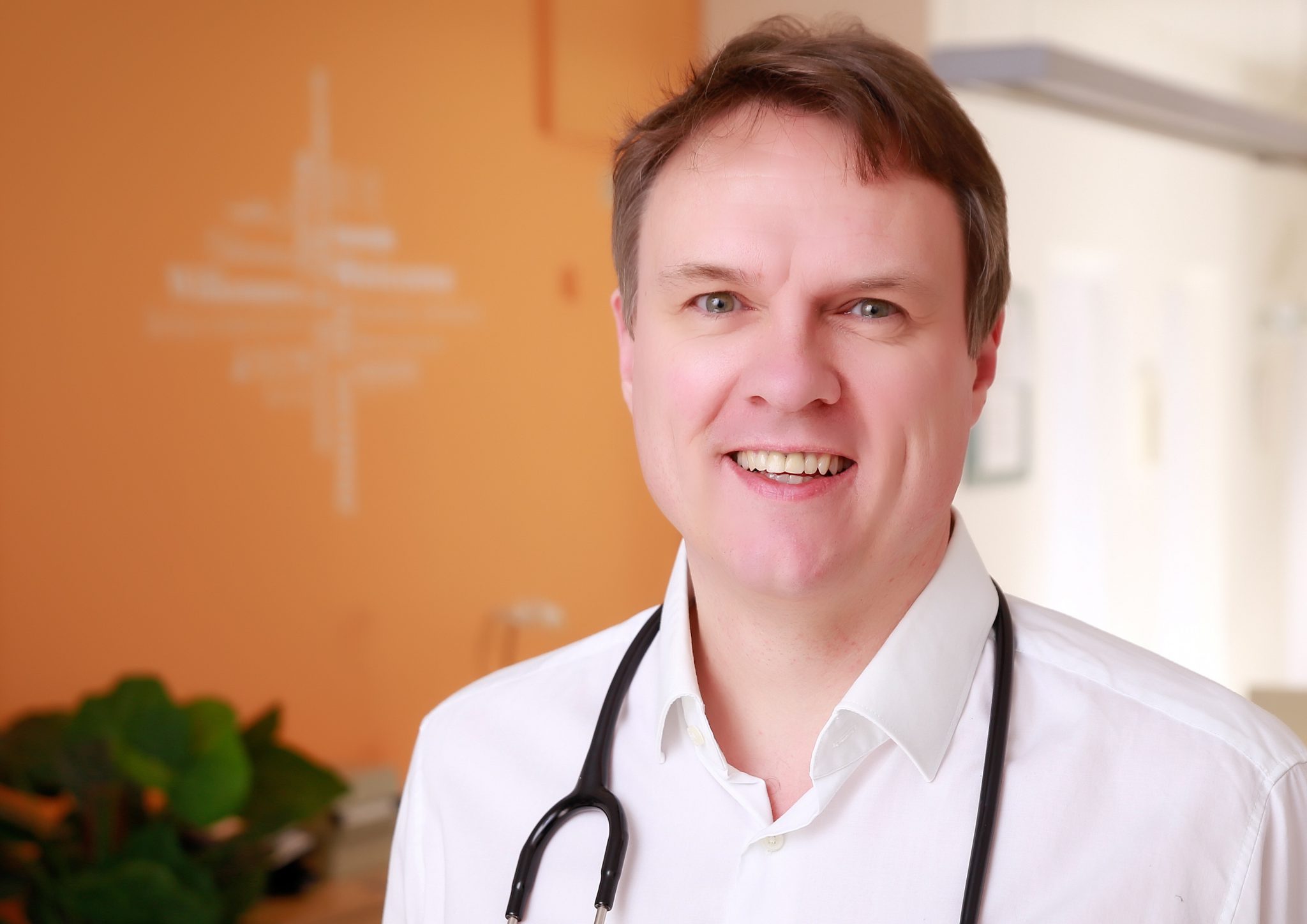 Praxisklinik Goethe 10 - Dr. Thomas Fischer Dr. med. Thomas Fischer - Ihre Hausarztpraxis auf den Zietenterrassen